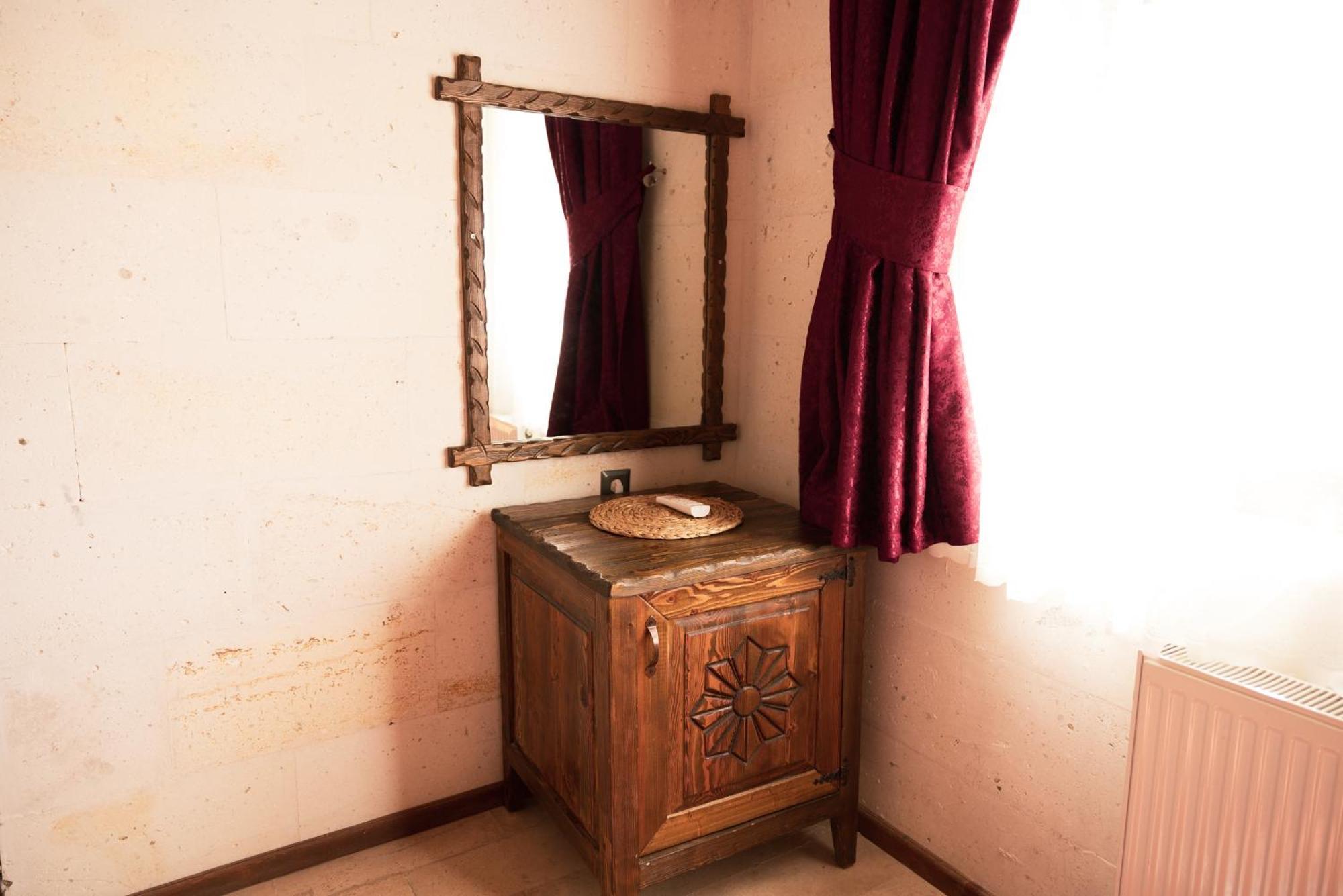 Goereme Stone Age Apartment Стая снимка