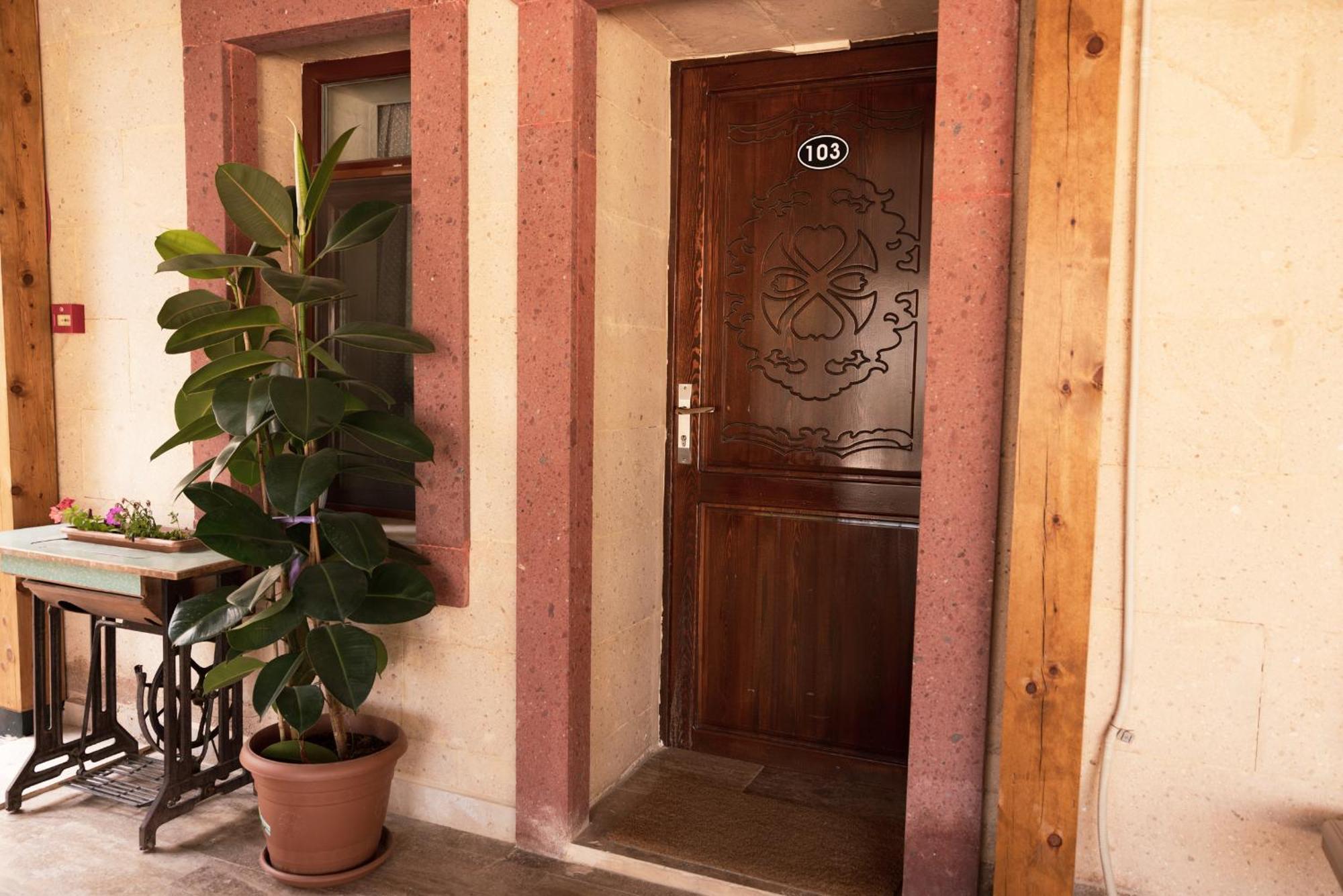 Goereme Stone Age Apartment Екстериор снимка