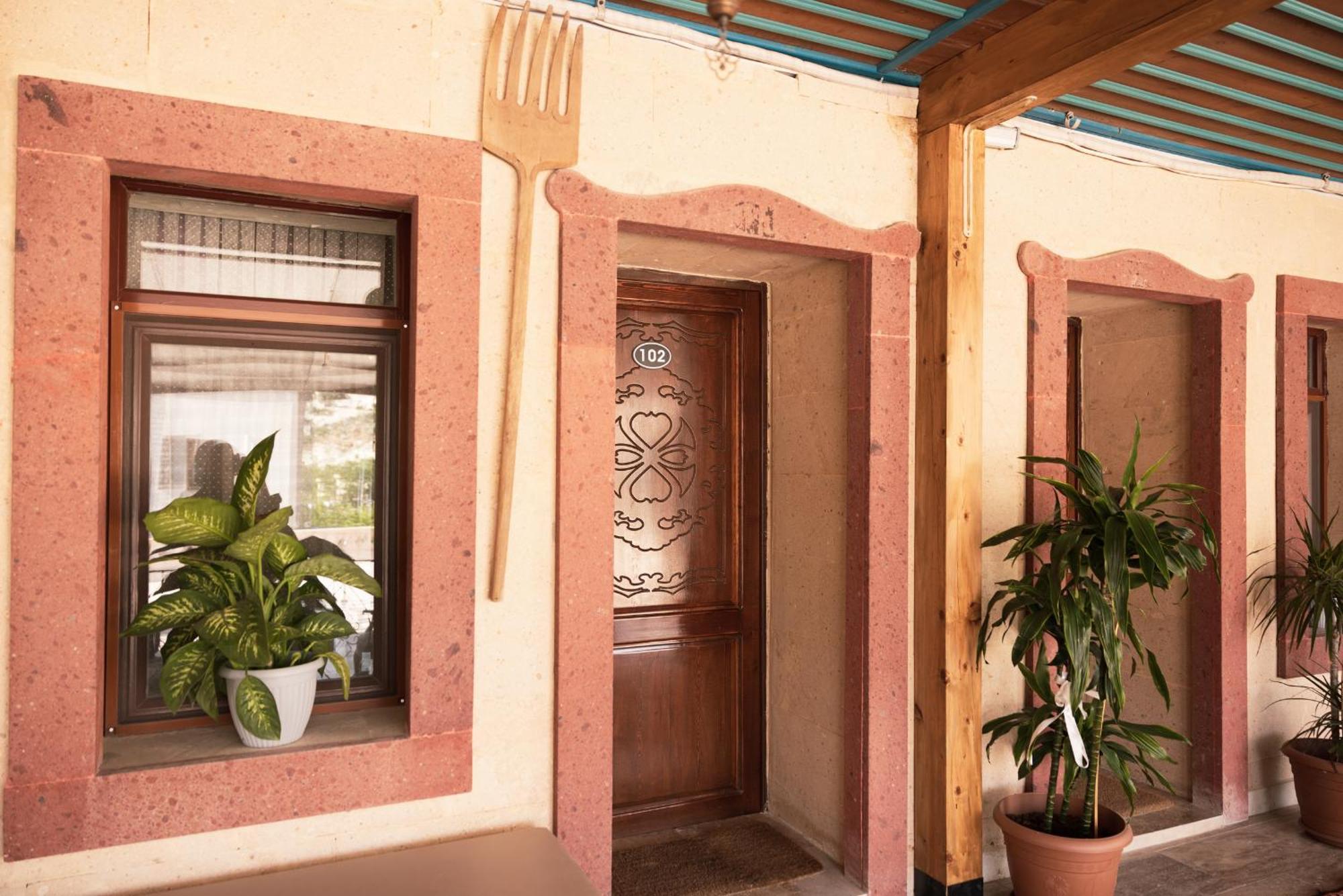 Goereme Stone Age Apartment Екстериор снимка